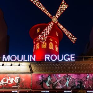 Veranstaltung: Paris : Croisière sur la Seine + spectacle du Moulin Rouge avec transport, Paris Comedy Shows in Paris