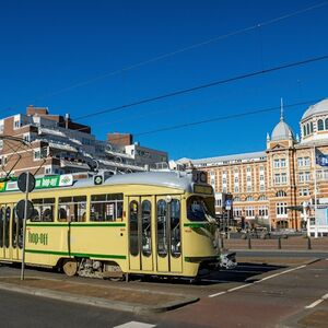 Veranstaltung: Hop-on Hop-off Tourist Tram, The Hague Bus Tours in The Hague