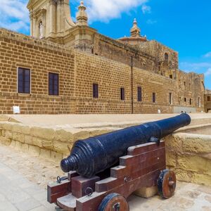 Veranstaltung: Hop-on Hop-off Bus Gozo, Mġarr Bus Tours in Mġarr