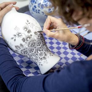 Veranstaltung: Delft Blue Workshop: Paint Your Own Tile, Heinen Delfts Blauw in Amsterdam