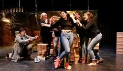 Veranstaltung: Szene 12: Spiel, Satz, Sinn – Ein Gewinnspiel - Das Spielklub-Festival - Spielklub »expert.innen«, Lessingtheater in Wolfenbüttel