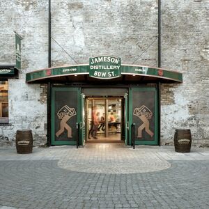 Veranstaltung: Guinness Storehouse & Jameson Distillery: Guided Tour with Tastings + Drinks, Jameson Distillery in Dublin