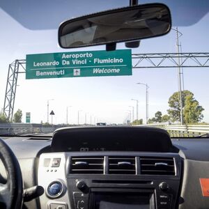 Veranstaltung: Roma: Trasferimento in taxi privato a prezzo fisso per l'aeroporto di Fiumicino da Roma, Airport Transfer Rome (Fiumicino) in Rome