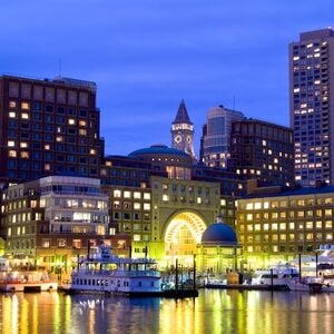 Veranstaltung: Boston Premier Dinner Cruise, Rowes Wharf in Boston