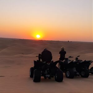 Veranstaltung: Sunset Quad Bike Tour Dubai (Deep desert ride , sunset in desert), Big Red Motor Bike Rental in Dubai