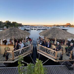 Veranstaltung: Lilo Floating Tiki Bar on the Ottawa River, C7CQ + CX Ottawa in Ottawa