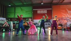 Veranstaltung: GAME ON - Ein Tanzstück über Freundschaft und den Wunsch dazuzugehören., Versöhnungskirche in Sindelfingen