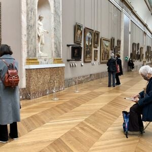 Veranstaltung: Musée du Louvre : Visite guidée semi-privée et entrée prioritaire pendant 2,5 heures, Musée du Louvre in Paris