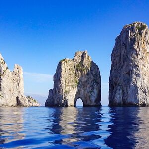 Veranstaltung: Capri e Anacapri: tour in barca per piccoli gruppi da Napoli, Day Trips from Naples in Naples