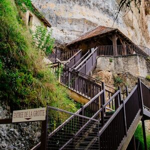 Veranstaltung: La grotte Grand Roc: Visite guidée en français, Grotte du Grand Roc in Les Eyzies