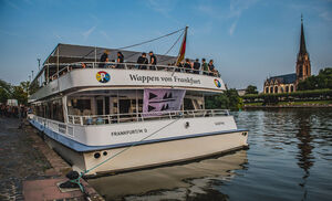 Veranstaltung: DepecheBoot - das JubiläumsWeihnachtsDepecheBoot, Die Wappen von Frankfurt in Frankfurt am Main