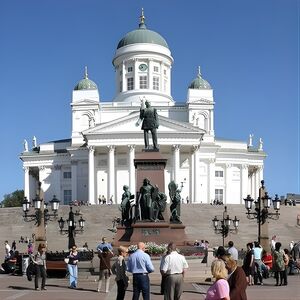 Veranstaltung: Walking tour with a Wilderness Guide, Aleksanterin Teatteri in Helsinki