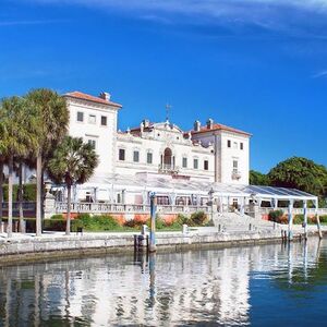 Veranstaltung: Vizcaya Museum and Gardens with Transport, Vizcaya Museum & Gardens in Miami