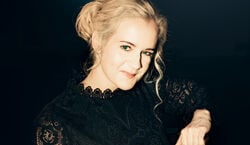 Veranstaltung: Aleksandra Mikulska – Klavierkonzert „Im Rausch der Classic“, Königliches Kurtheater Bad Wildbad in Bad Wildbad