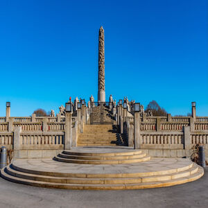 Veranstaltung: Oslo's Vigeland Park: Alien threat - Exploration Game, Statue of Gustav Vigeland in Oslo