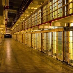 Veranstaltung: Alcatraz: Night Tour with Audio Guide + San Francisco Bay Cruise, Alcatraz in San Francisco