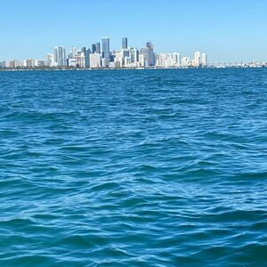 Veranstaltung: Miami Biscayne Bay: Intimate Eco-Sailing Adventure, Miami Boat Tours in Miami