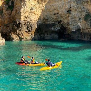 Veranstaltung: Cavernas da Ponta da Piedade: Passeio de Caiaque a partir de Lagos, Lagos Day Cruises in Lagos